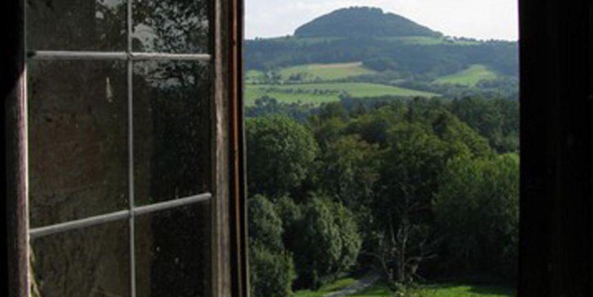 Burg Wäscherschloss, Aussicht auf den Hohenstaufen